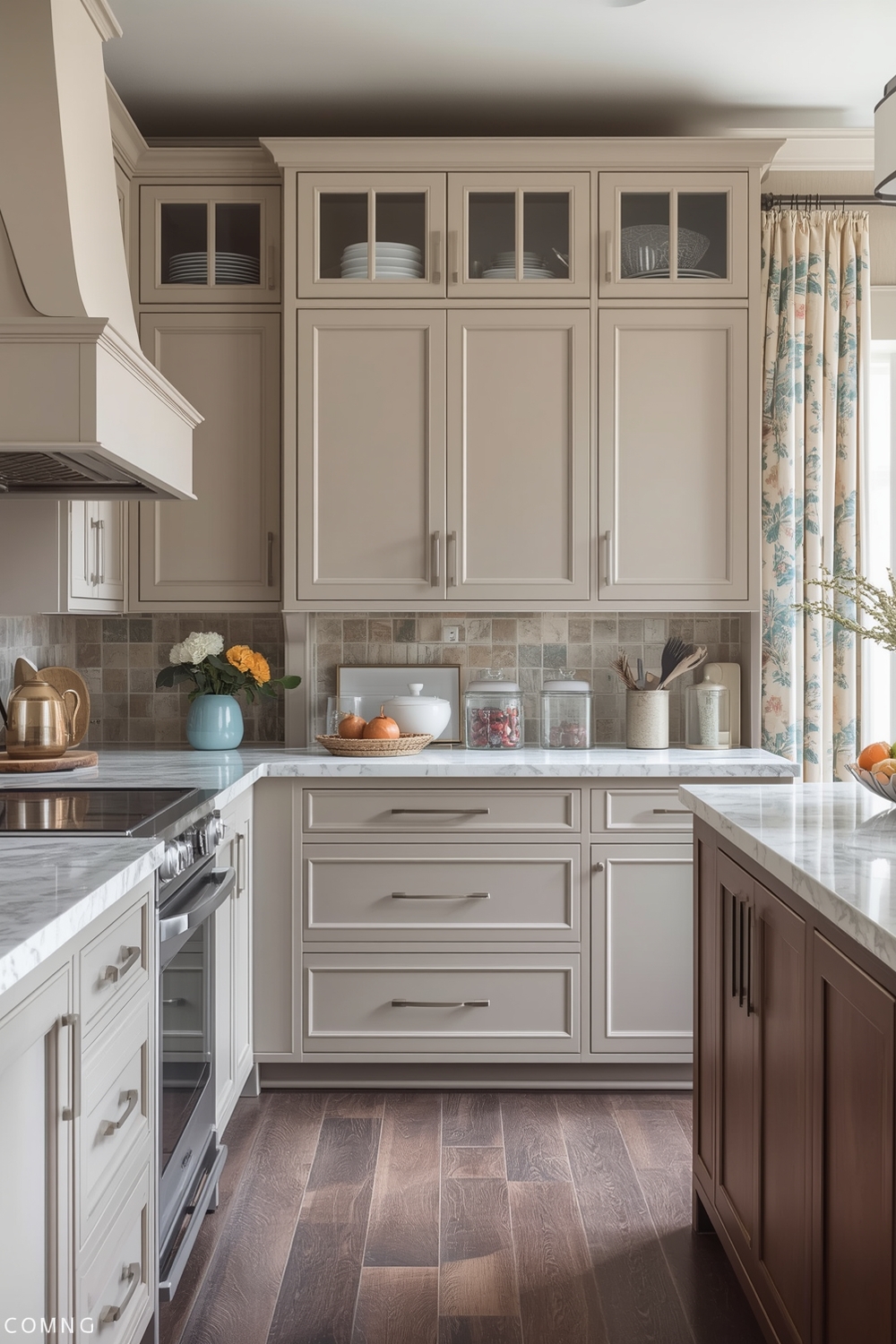 Elegant Beige Kitchen Cabinets