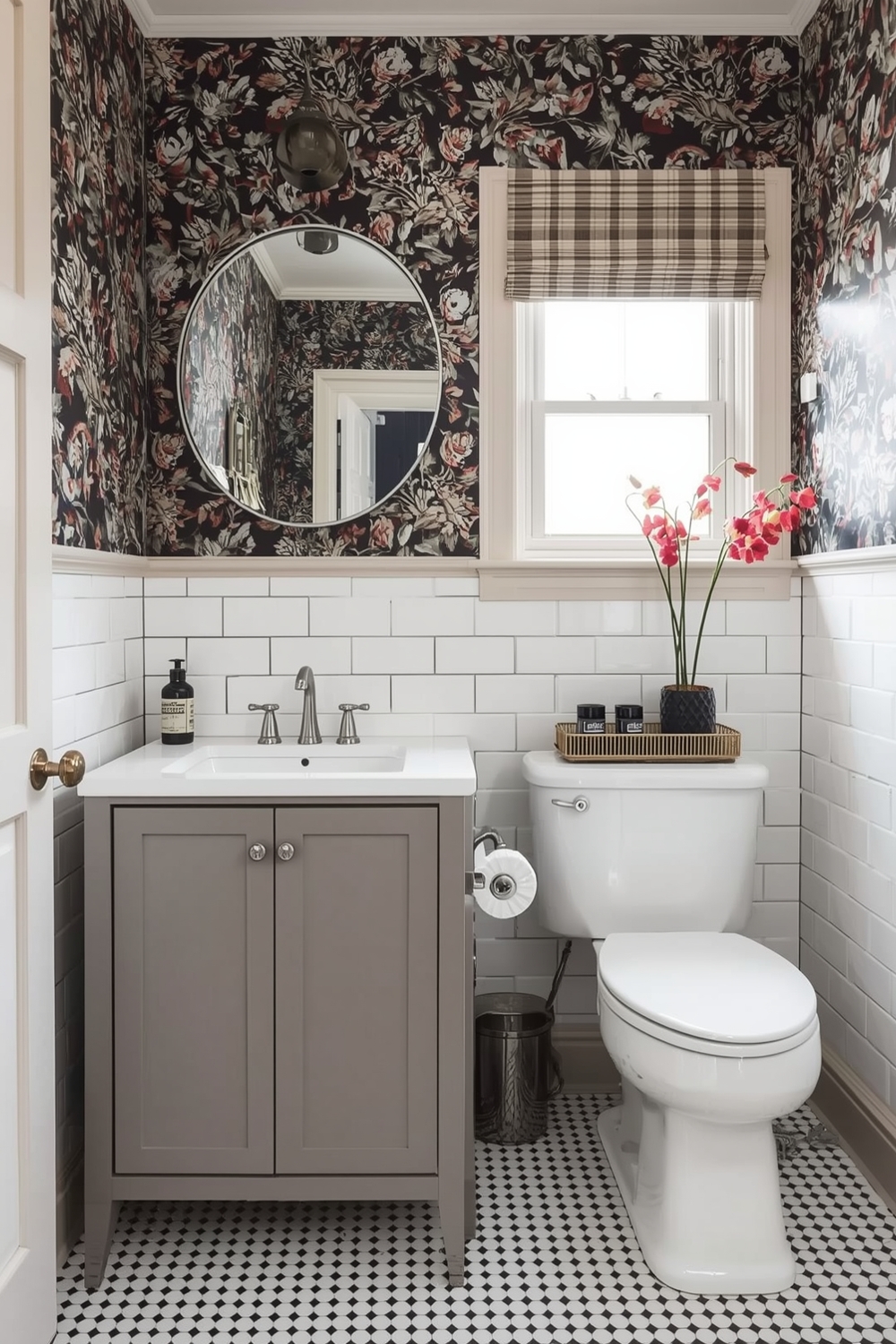 Chic Small Bathroom Combinations